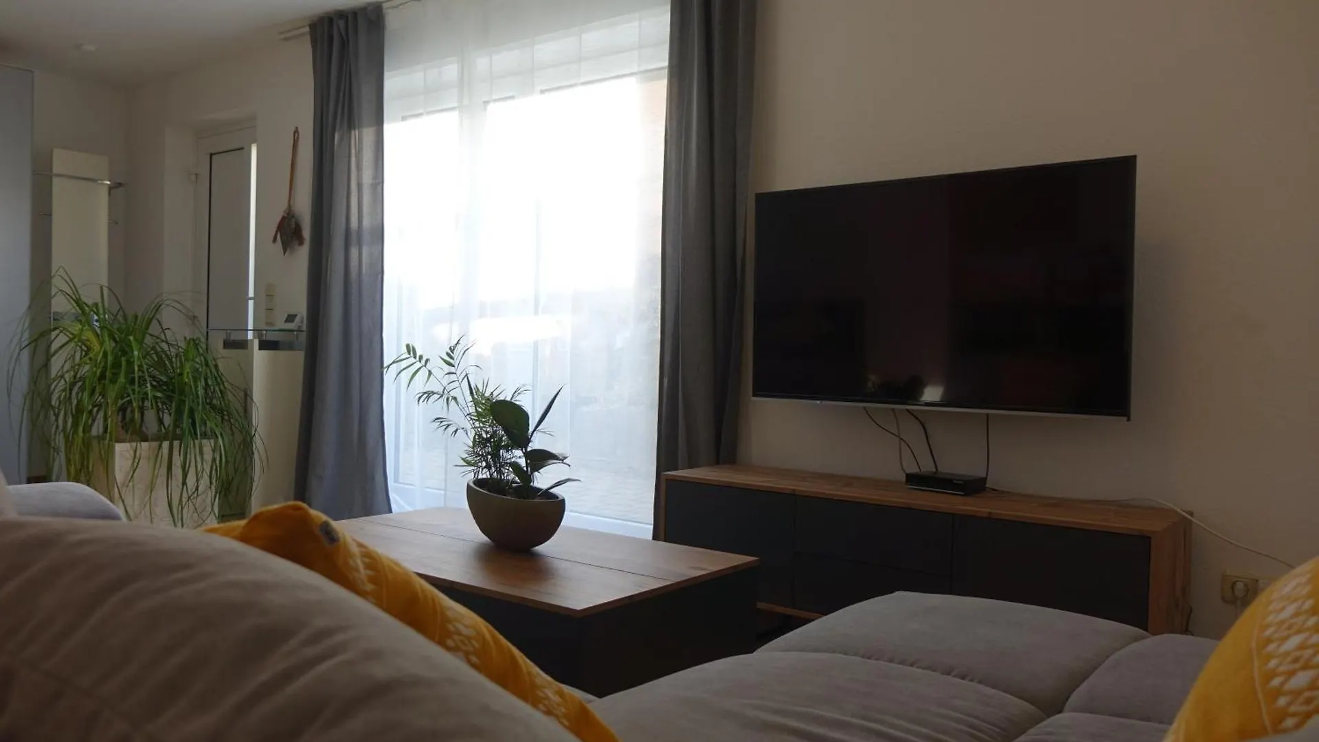 Lägenhet Exclusive Kuschelige Wohnung Im Herzen Frankenseuropa Gaukonigshofen Tyskland